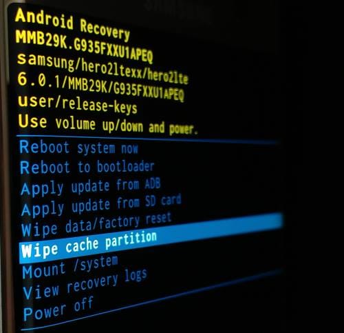 ”Wipe cache partition”