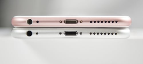 clean iphone headphone jack