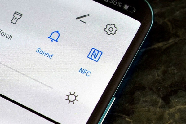 Transfer Photos from Android to Android-by NFC