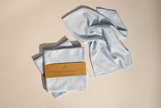 white microfiber cloth