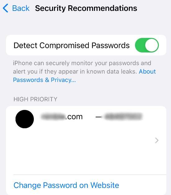 detect compromised password on iphone